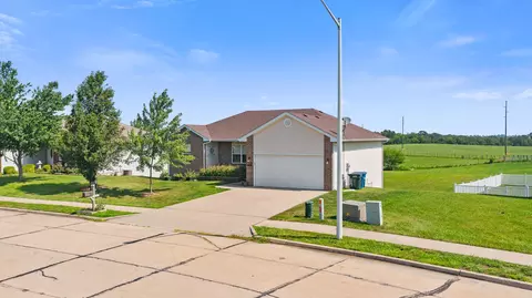 705 Kenneth Ln, Fulton, MO 65251 photo 1