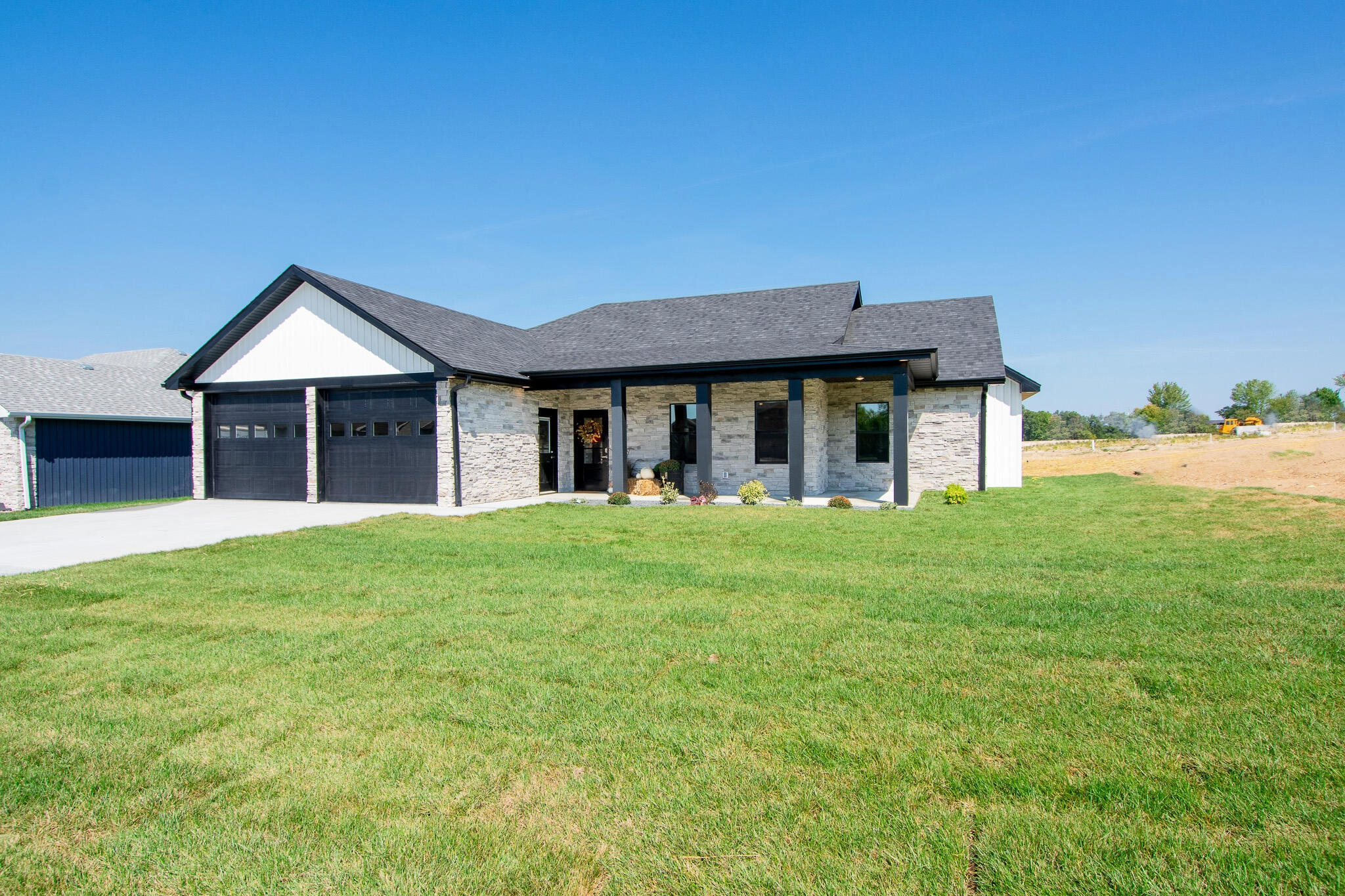 212 County Rd 371