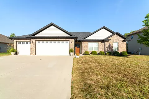 5903 Abbey Ln, Columbia, MO 65202