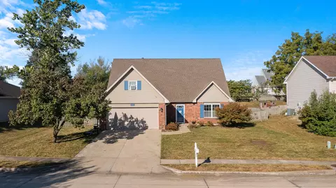 3801 Triple Crown Dr, Columbia, MO 65202
