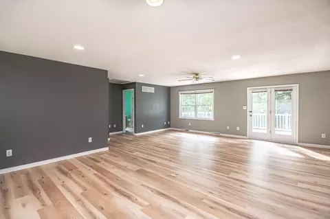 379 Hunter Ln, Holts Summit, MO 65043 photo 7