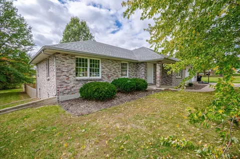 379 Hunter Ln, Holts Summit, MO 65043 photo 2