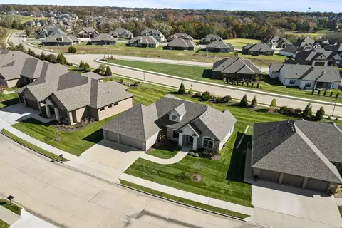 View/Area - 920 Marcassin Dr, Columbia, MO 65201 photo 1 of 3