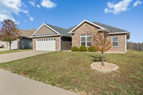 3605 Chestnut Dr, Columbia, MO 65202