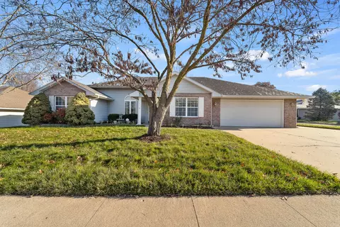 4624 Royal Lytham Dr, Columbia, MO 65203