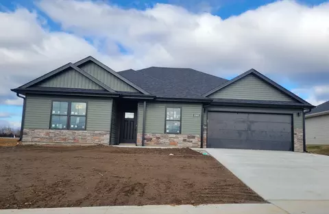 3305 Ravello Dr, Columbia, MO 65202