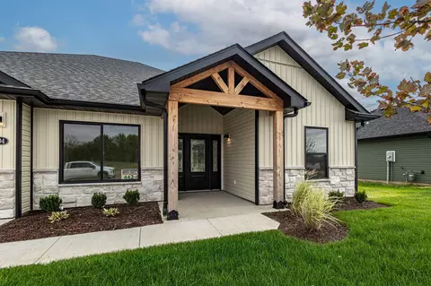3304 Gray Birch Dr, Columbia, MO 65202