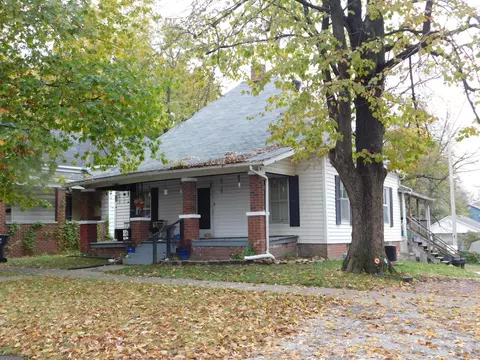 527 Barrow St, Moberly, MO 65270 photo 1