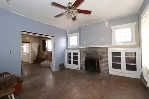 317 W 6th St, Fulton, MO 65251 photo 2