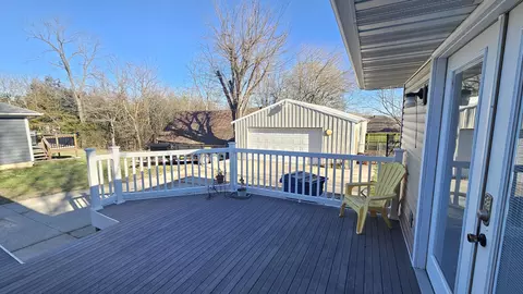 Exterior - 907 S Summit Dr, Holts Summit, MO 65043 photo 6 of 7