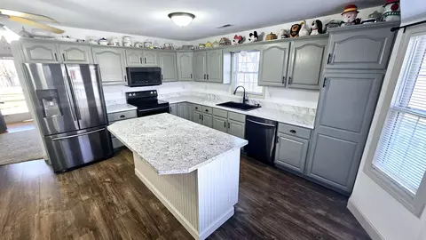 Kitchen - 907 S Summit Dr, Holts Summit, MO 65043 photo 2 of 15