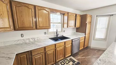 Kitchen - 907 S Summit Dr, Holts Summit, MO 65043 photo 15 of 15