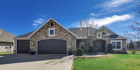 6502 Upper Bridle Bend Dr, Columbia, MO 65201