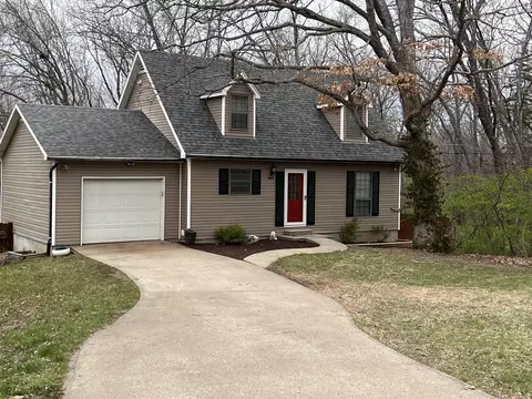 4001 Grace Ellen Dr, Columbia, MO 65202