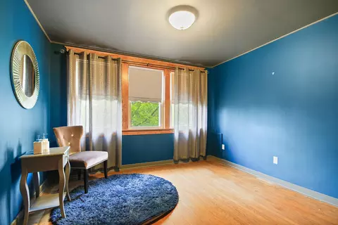 Bedroom - 300 E Harrison St, Auxvasse, MO 65231 photo 3 of 6