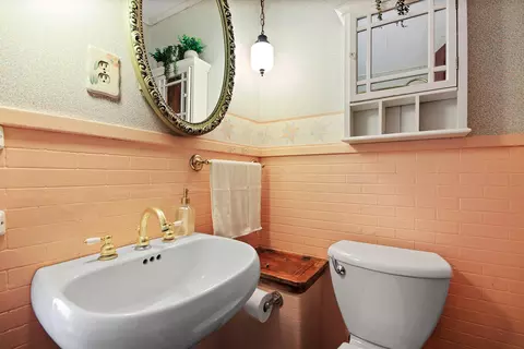 Bath - 300 E Harrison St, Auxvasse, MO 65231 photo 2 of 3