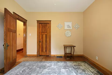 Entry Way - 300 E Harrison St, Auxvasse, MO 65231 photo 2 of 2
