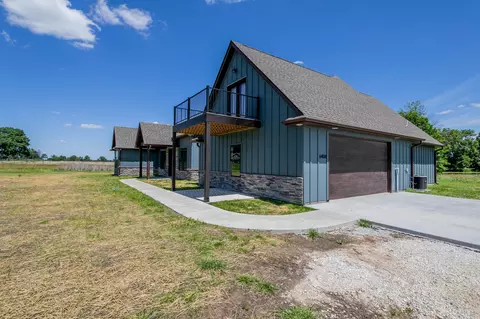 6408 Tilla Dr, Fulton, MO 65251 photo 2
