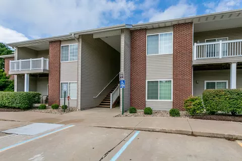 3800 Saddlebrook Pl #302, Columbia, MO 65202