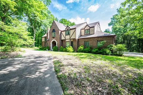 1309 Stonehaven Rd, Columbia, MO 65203