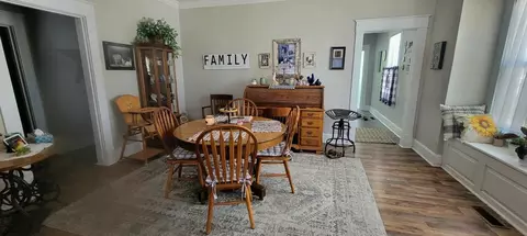 117 E Locust St, Paris, MO 65275 photo 5