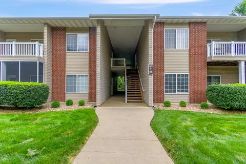 3800 Saddlebrook Pl #105, Columbia, MO 65202