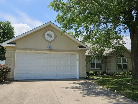 4609 Kirkdale Dr, Columbia, MO 65203