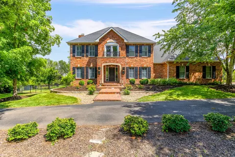 1504 E Highlands Ct, Columbia, MO 65203