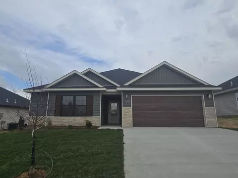 3209 Ravello Dr, Columbia, MO 65202