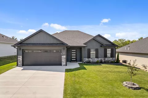3300 Ravello Dr, Columbia, MO 65202