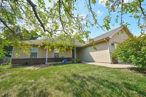 4003 Arctic Fox Dr, Columbia, MO 65202