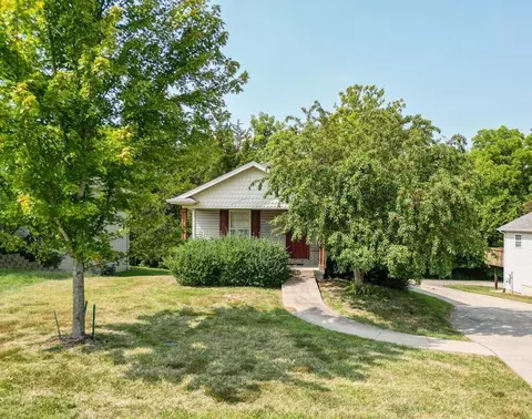 2709 Parker St, Columbia, MO 65202