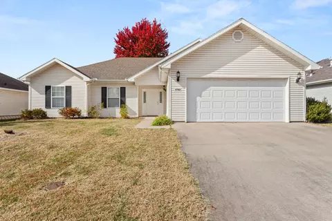 4703 Fenimore Dr, Columbia, MO 65202