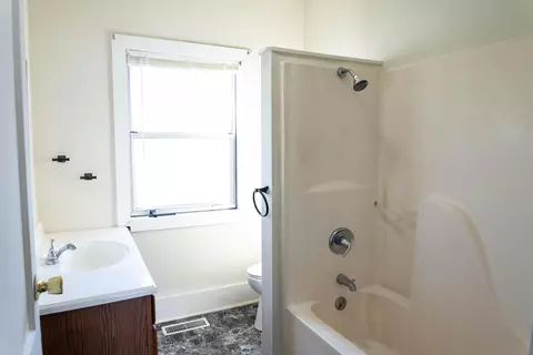 28 E Yerby St, Marshall, MO 65340 photo 11
