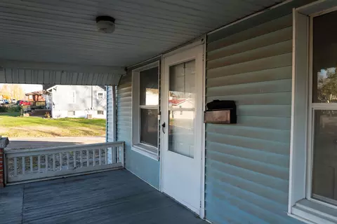 28 E Yerby St, Marshall, MO 65340 photo 4