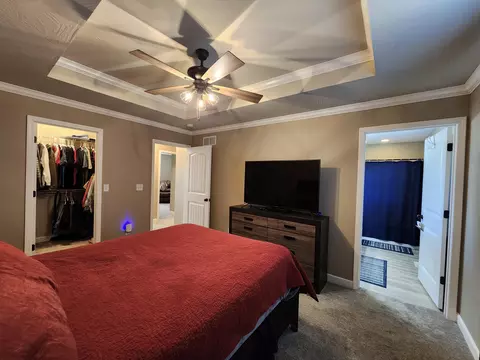 160 Saturn Ct, Holts Summit, MO 65043 photo 9