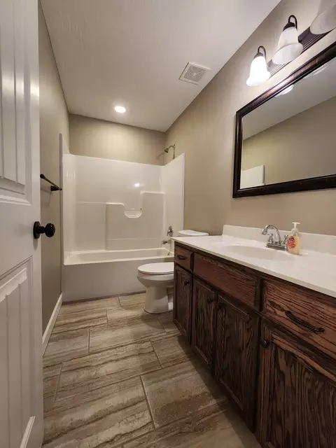 160 Saturn Ct, Holts Summit, MO 65043 photo 13