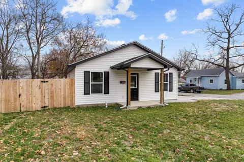 1002 N Clark St, Mexico, MO 65265 photo 1