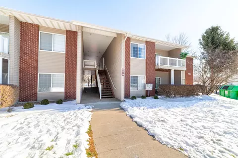 3800 Saddlebrook Pl #104, Columbia, MO 65202