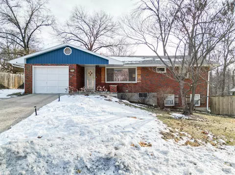 804 Maplewood Dr, Columbia, MO 65203