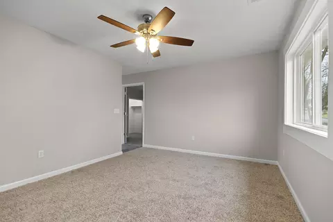 437 E Clearview Dr, Columbia, MO 65202 photo 4