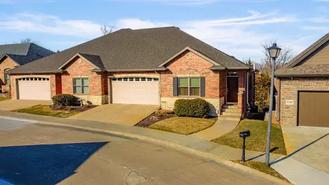 5707 Bower Ln, Columbia, MO 65201