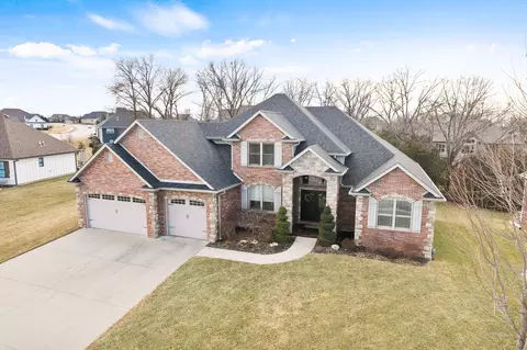 1301 Shady Bank Ln, Columbia, MO 65201