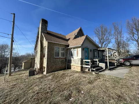 1154 S Summit Dr, Holts Summit, MO 65043 photo 1