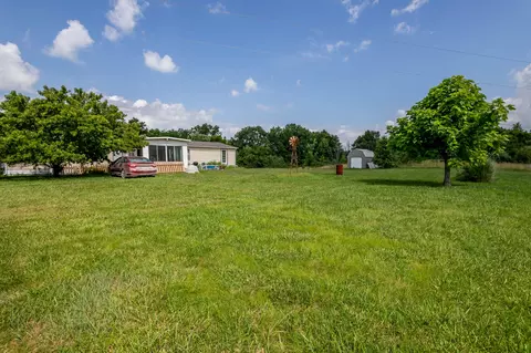 5493 Greystone Dr, Fulton, MO 65251 photo 1