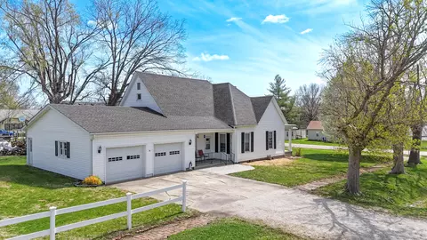 302 E 3rd St, Salisbury, MO 65281 photo 1