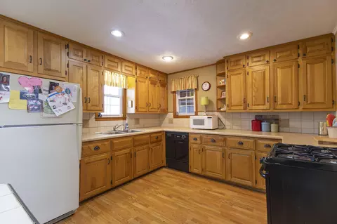 302 E 3rd St, Salisbury, MO 65281 photo 14