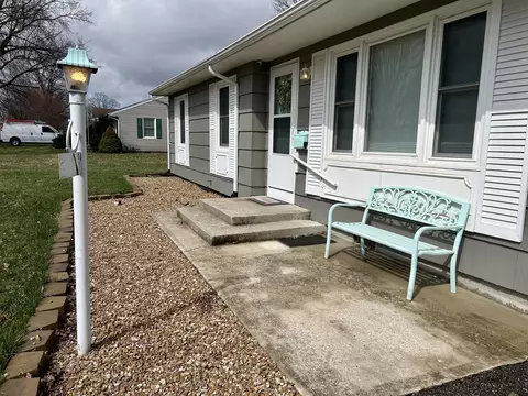 405 North Dr, Marshall, MO 65340 photo 2