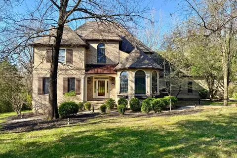 1300 Stonehaven Rd, Columbia, MO 65203
