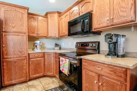 110 Venus St, Holts Summit, MO 65043 photo 6